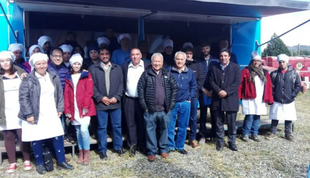 Capacitarán a 250 jóvenes en gastronomía en los barrios