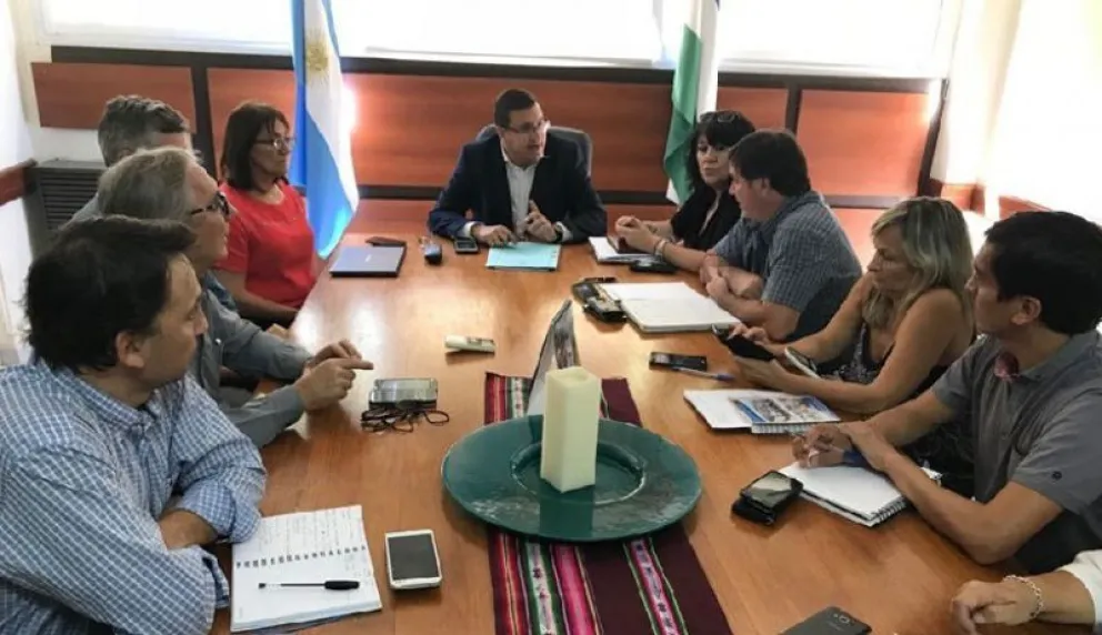 Educación ofreció 15% de aumento y reapertura salarial en septiembre