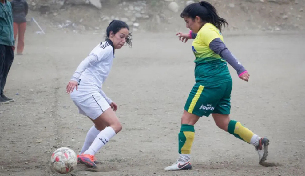 Arco Iris sacó valioso empate ante el puntero