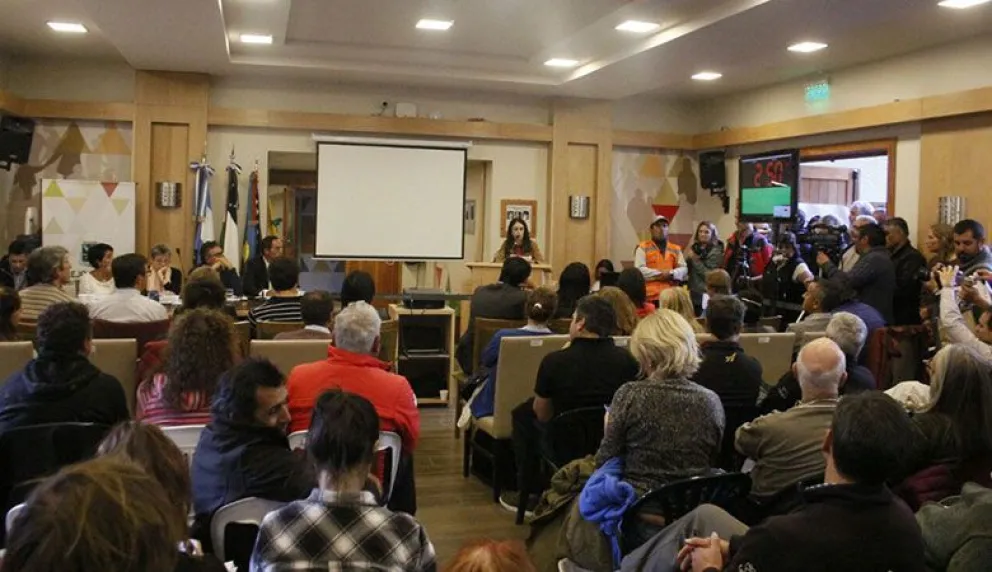 Comenzó la segunda jornada de debate por el cerro Catedral