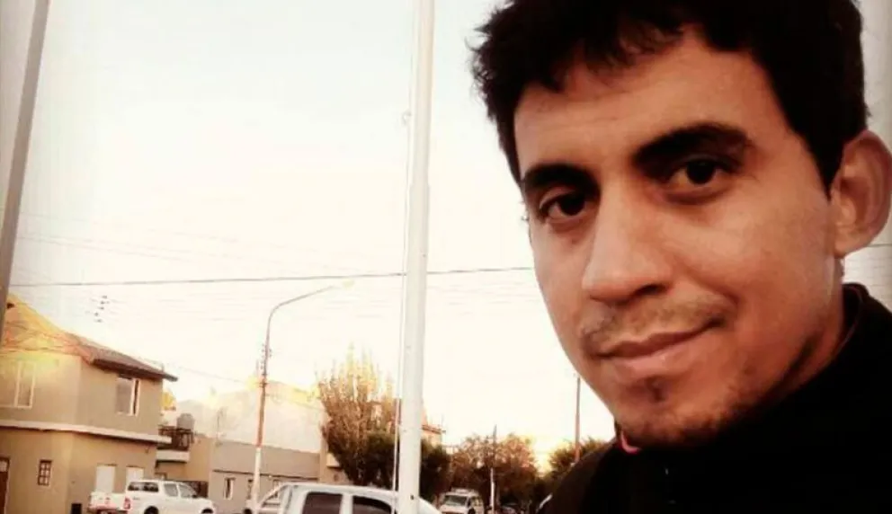 Buscan a un muchacho que llegó a Bariloche en viaje de estudios