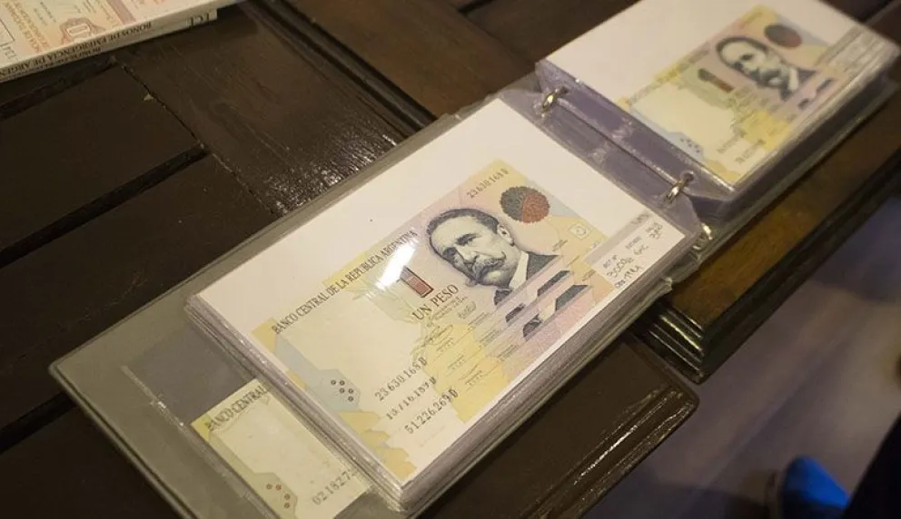 Excelente segunda jornada de filatelia y numismática
