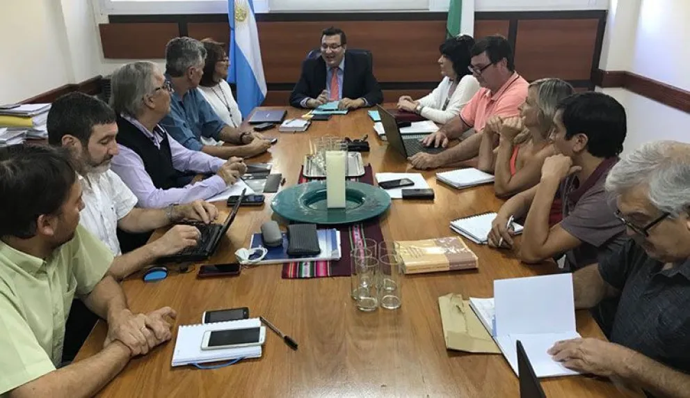 Educación mejoró la oferta salarial para 22.000 docentes