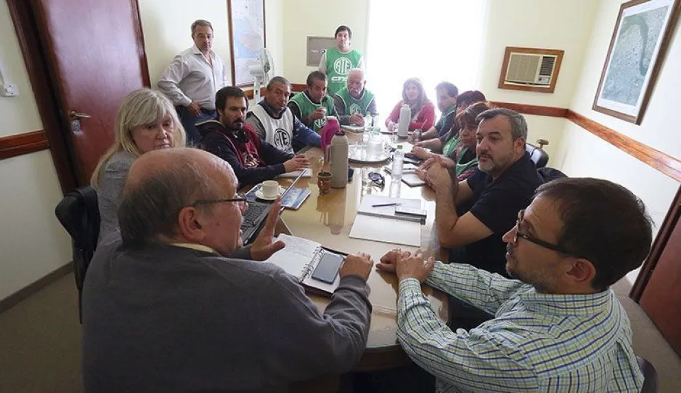 El Gobierno Provincial presentó nueva propuesta a los sindicatos estatales