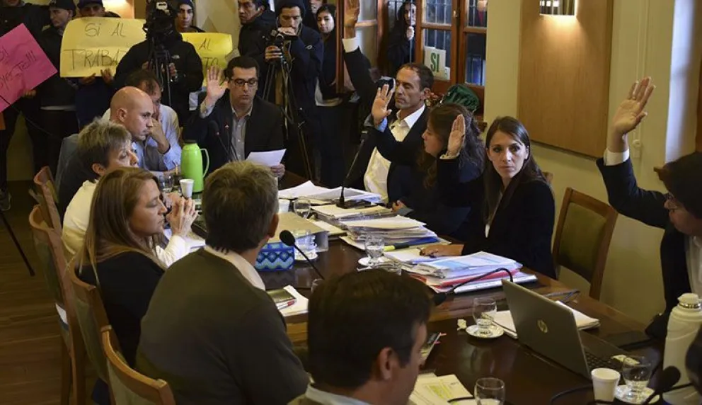 Concejales en primera vuelta aprobaron proyecto de readecuación contractual del cerro Catedral