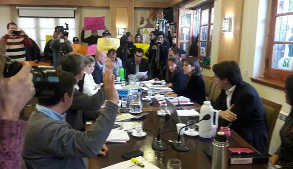 Los fundamentos de los tres ediles que votaron en contra de la iniciativa de CAPSA