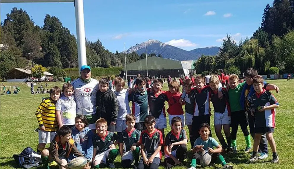 Los clubes de la Unión de Rugby desbordaron Pehuenes