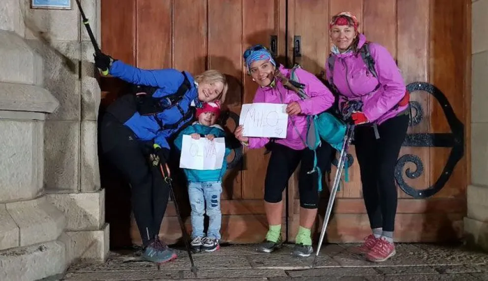 Unió Angostura y Bariloche corriendo para agradecer por la curación de su pequeña hija