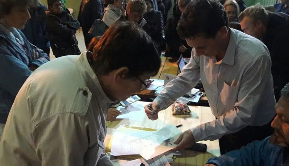 Reclamos contra la Junta Electoral y la Policía por la juntada de firmas