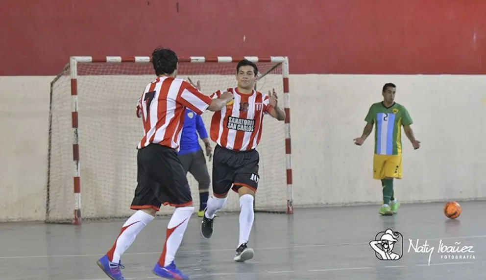 Estudiantes Unidos está imparable en el futsal
