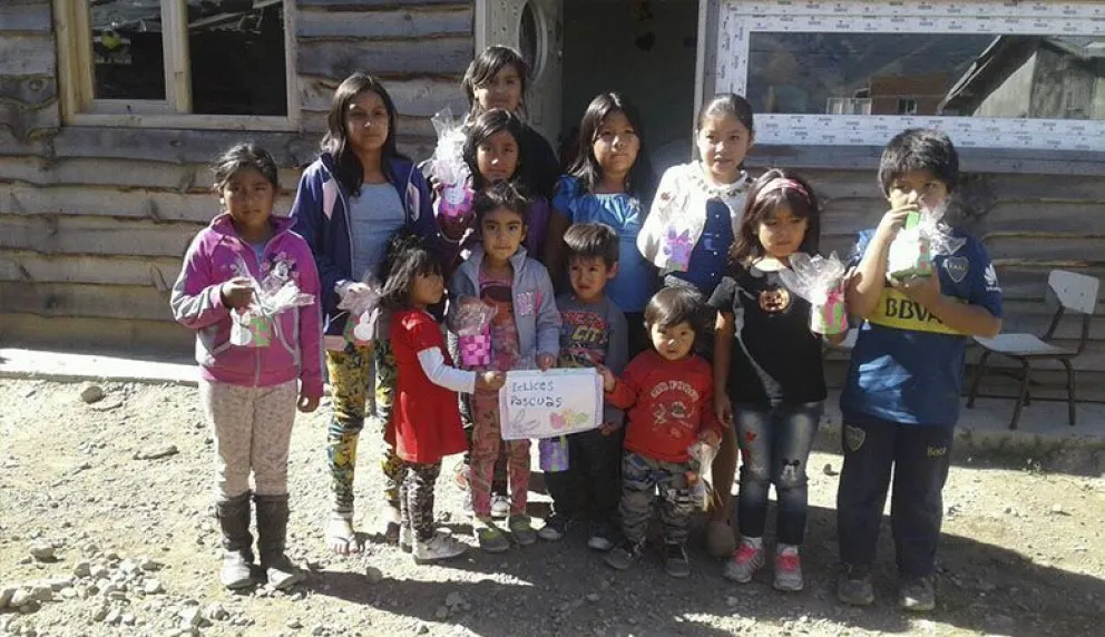 Todos los nenes recibieron su huevo de Pascuas