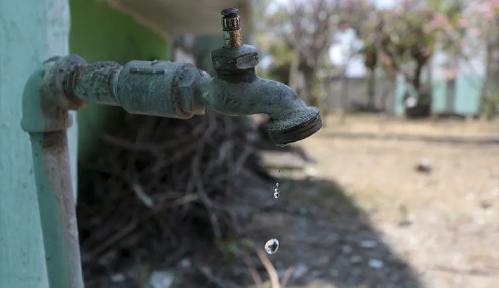 Agua que no has de tener
