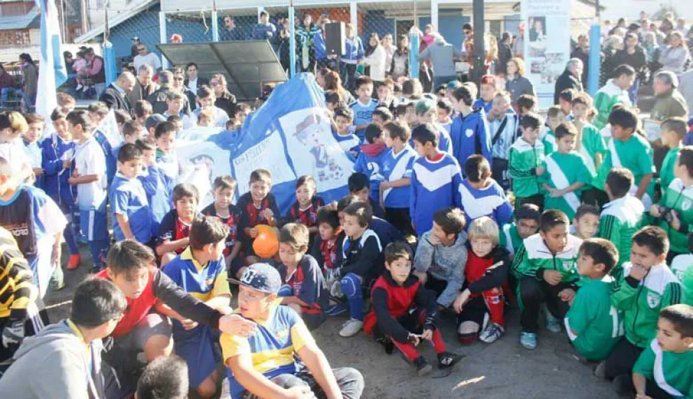 Emoción y alegría en el IV Torneo de Fútbol Infantil "Veteranos de Malvinas"