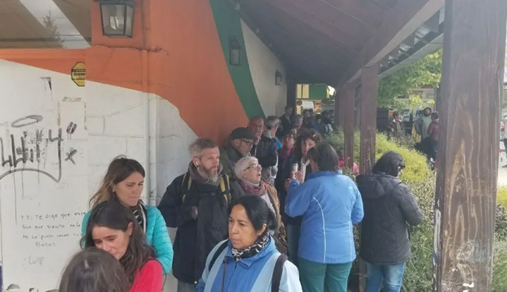 Vecinos presentarán 3 mil  firmas pidiendo un referéndum