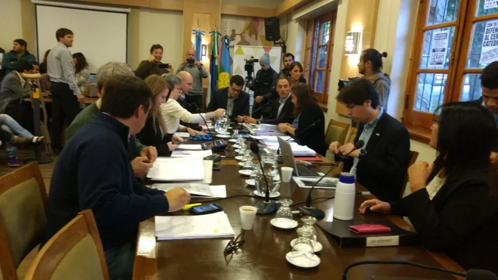 La sala llena desde las primeras horas de la mañana de este viernes. 