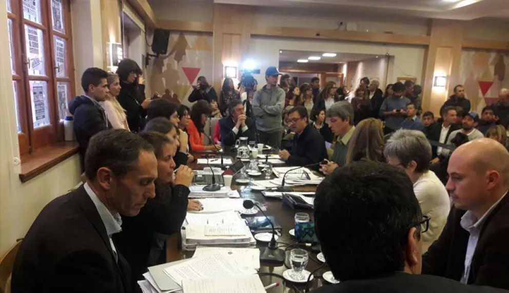 Prórroga: el oficialismo reiteró los beneficios del proyecto en el cerro