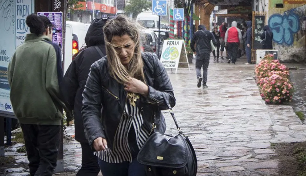 Continúa alerta meteorológico por precipitaciones intensas