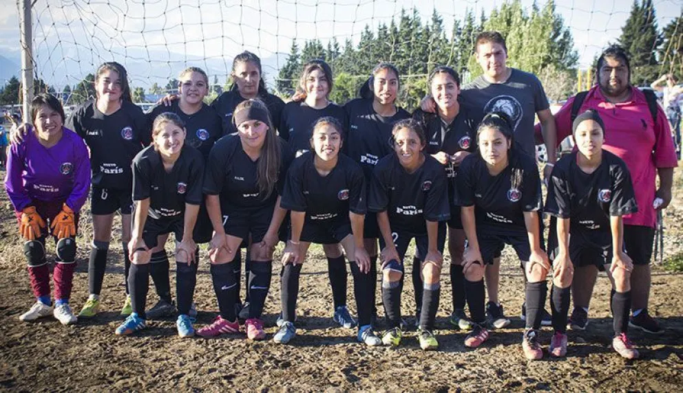 Empieza la definición de la  Primera B del fútbol femenino