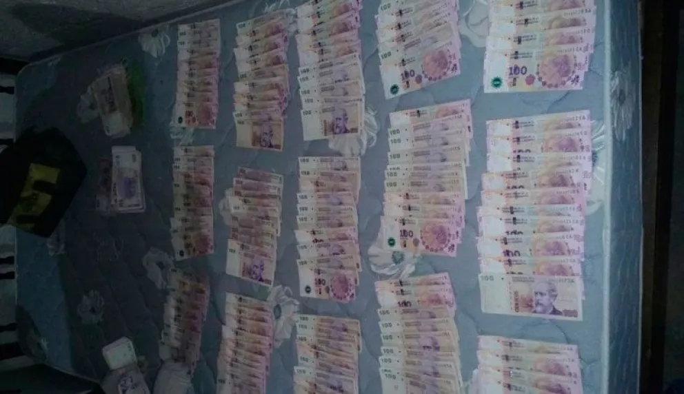 Los boqueteros del Hipertehuelche habrían trabajado desde el interior del local