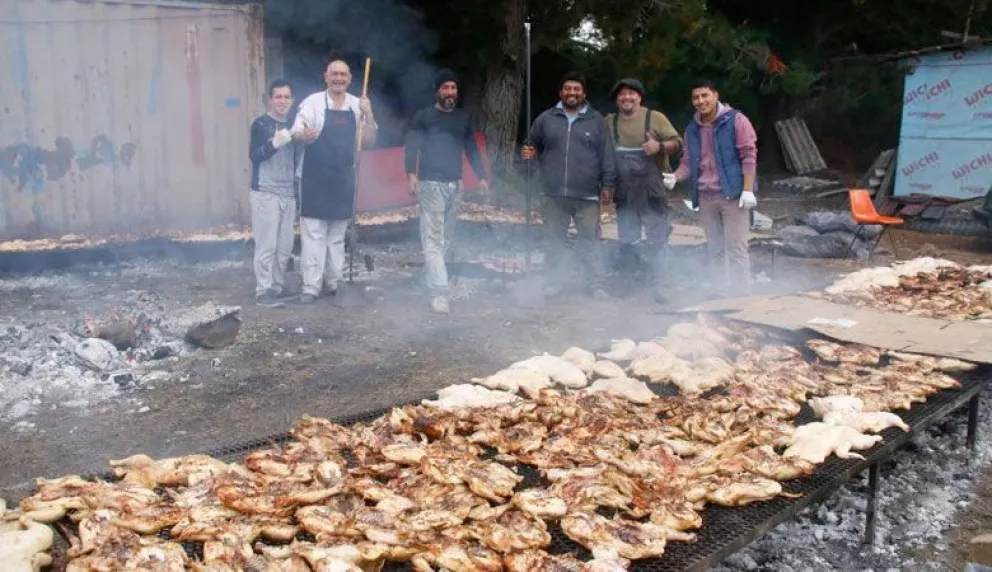 El parripollo de Dina Huapi Rugby Club fue una fiesta