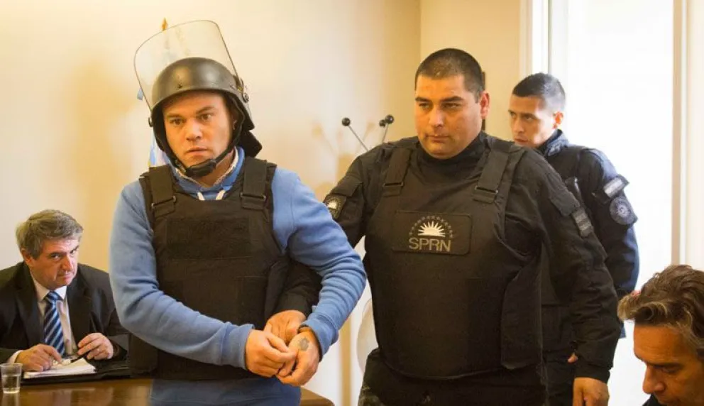 La sentencia se conoció a sala llena, sin la presencia del condenado ni su defensor.