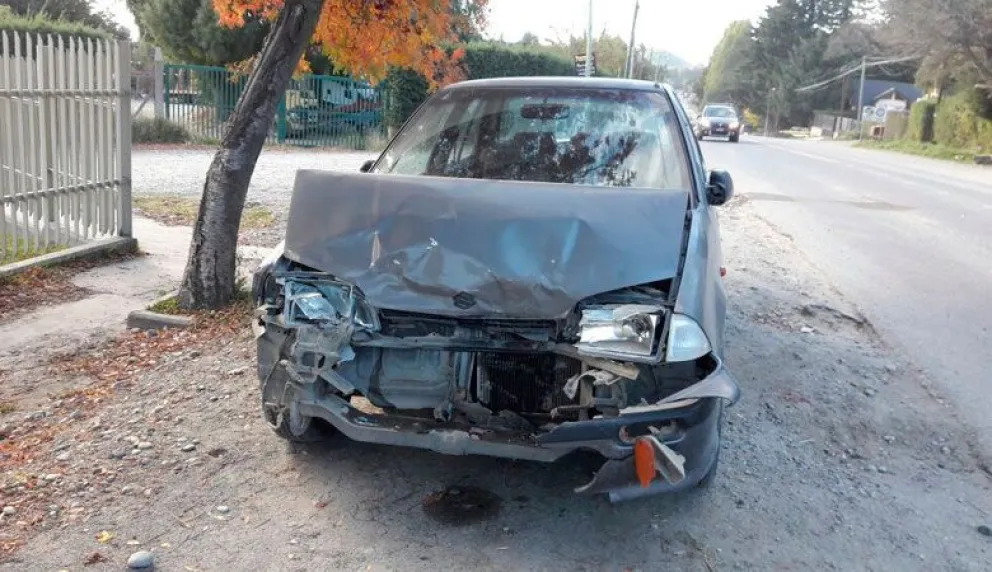 Choque en cadena en la Avenida de los Pioneros: un conductor sufrió heridas