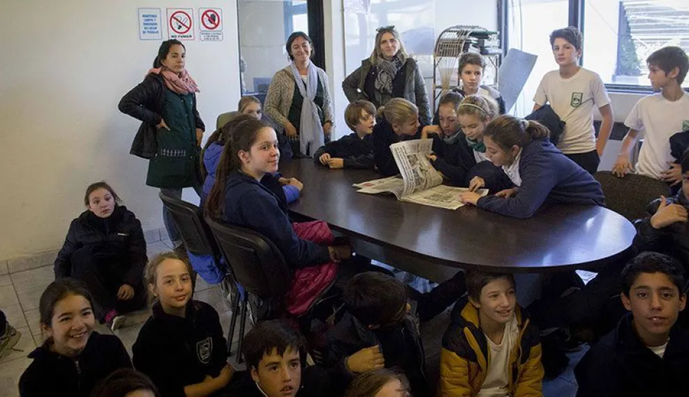 Estudiantes del colegio San Patricio, de visita en El Cordillerano
