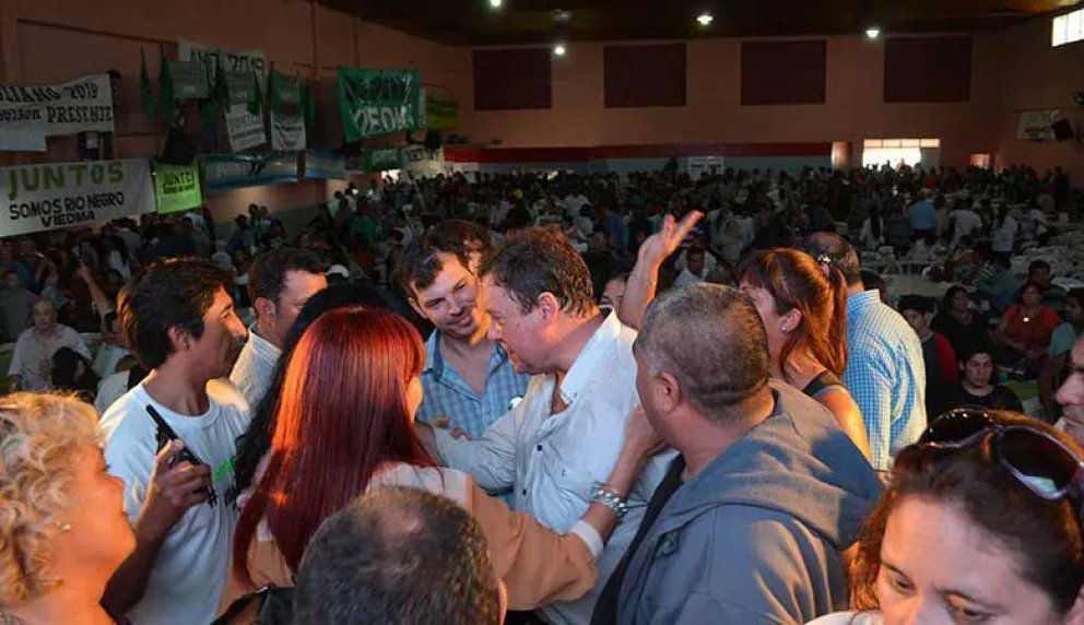 Ante una multitud, Weretilneck confirmó que en dos meses se conocerá la fórmula de Juntos