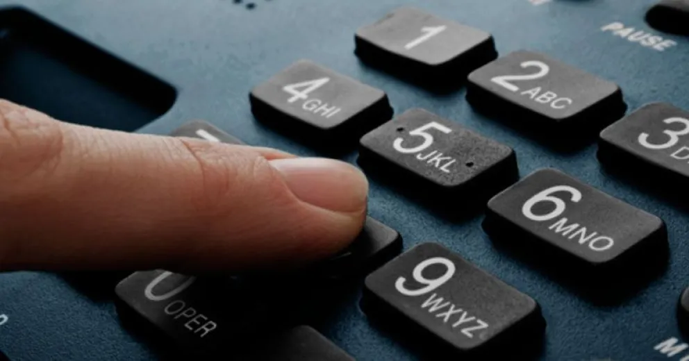 Otra víctima del cuento del tío: Perdió más de 20 mil pesos por una estafa telefónica