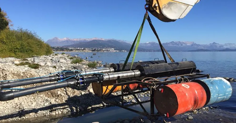 Colocaron las bombas para sistema de riego en el ingreso Este a Bariloche