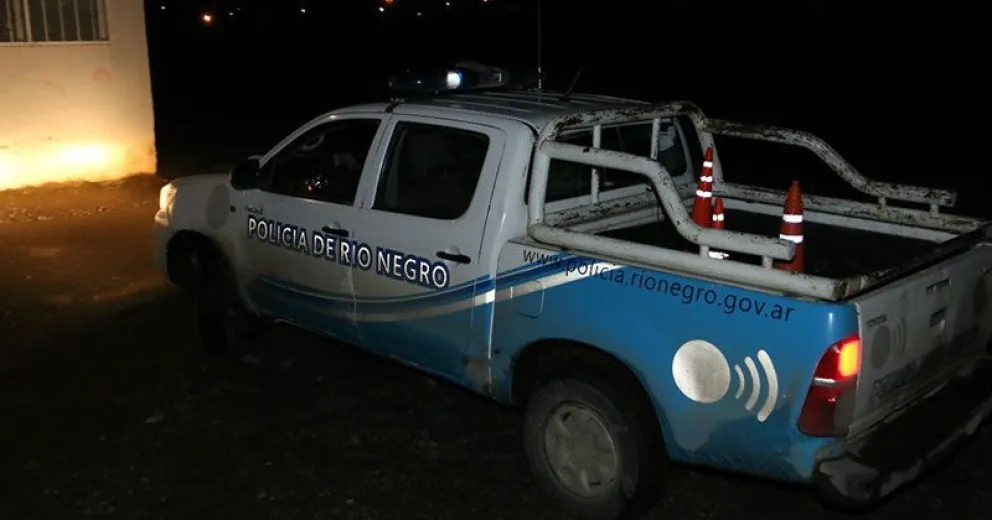 Detuvieron a los pasajeros de un taxi por agredir al personal policial