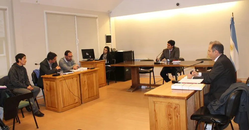Tres años en suspenso para Marcos Quiñelen, autor del ataque incendiario a la sede comunal