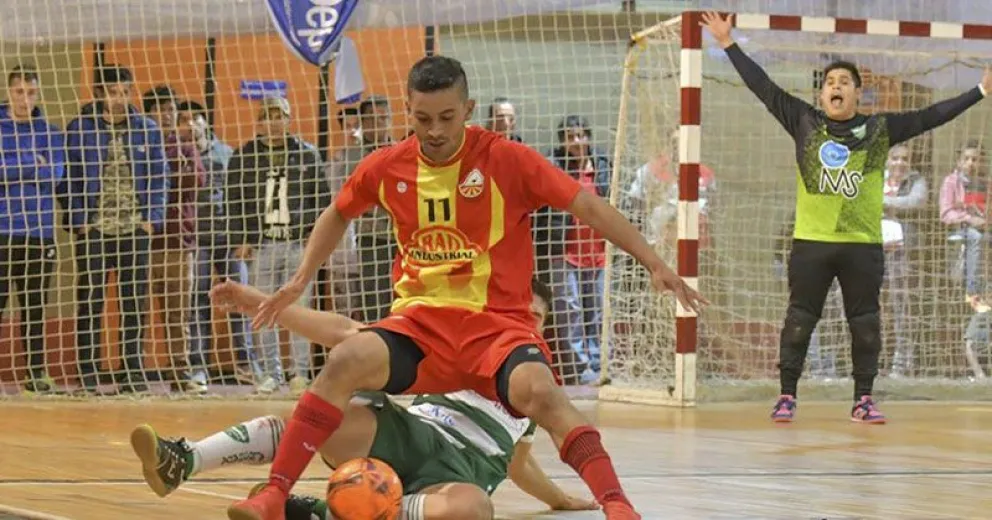 De los cruces del lunes surgirán los finalistas del futsal