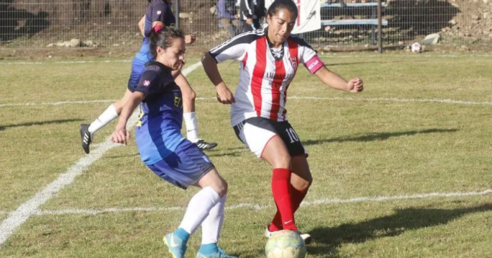 Pincharratas y Luna Park se encontrarán en la final del femenino