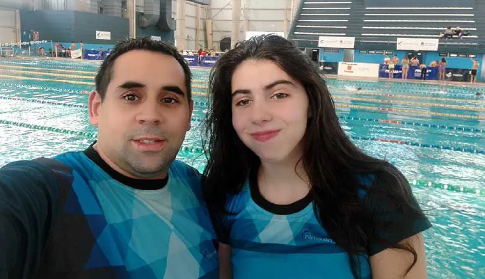 Anna Hussmann ya juega en la primera de la natación Argentina