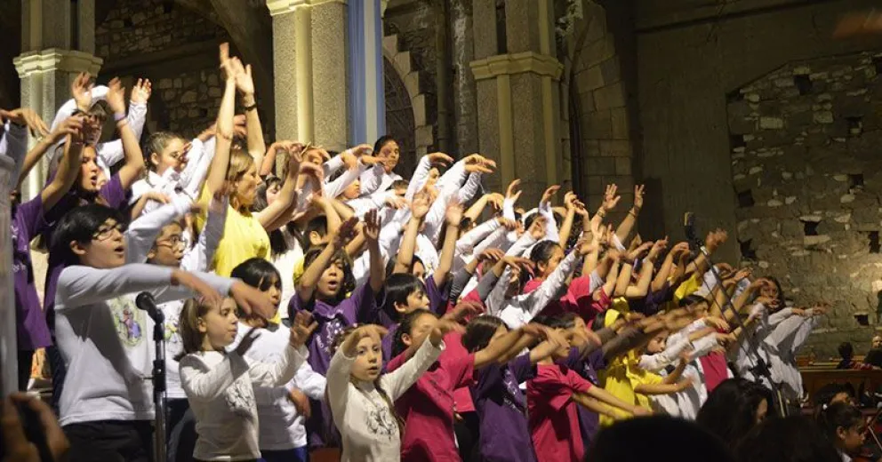 Coros se lucirán durante el aniversario de la ciudad