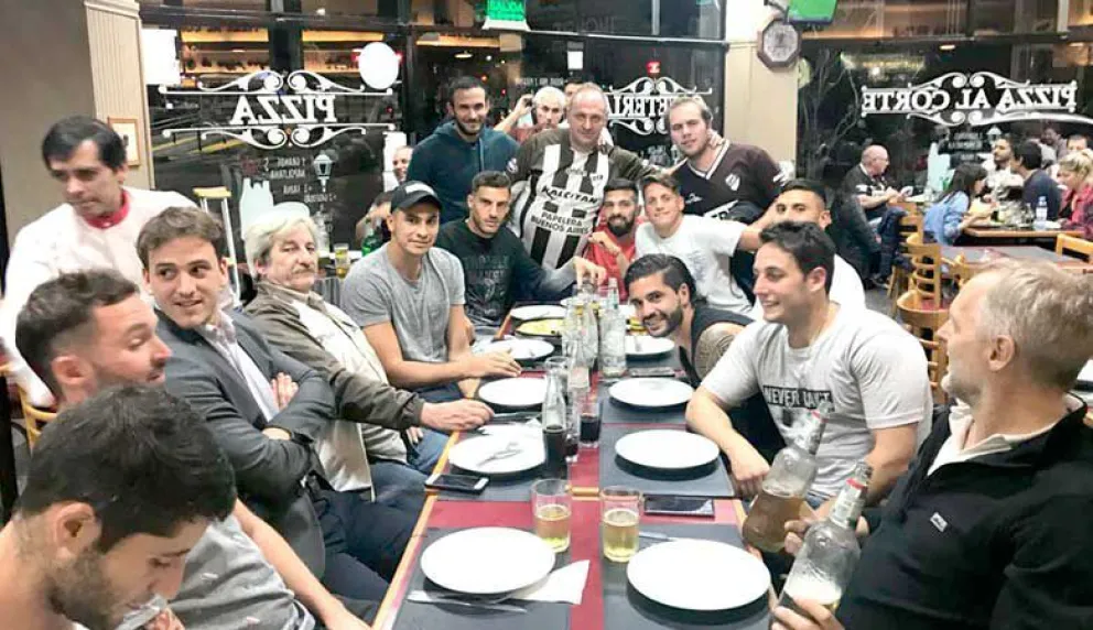 Bariloche festejó el ascenso de Platense