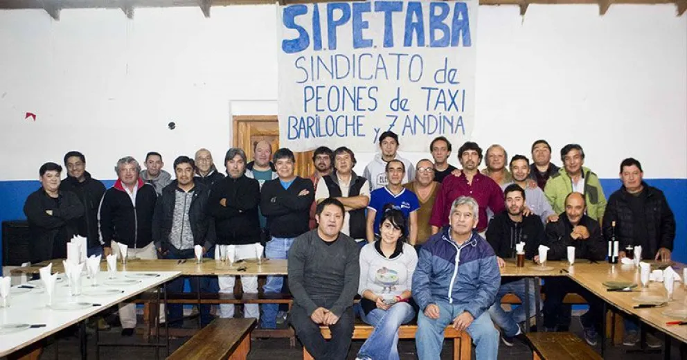 Tacheros compartieron un asado en su día