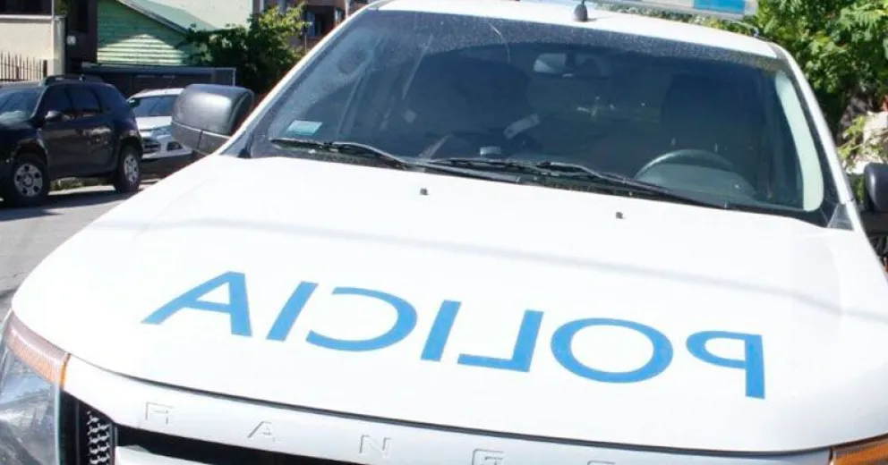 Efectuaron disparos con un arma tras robar en una vivienda