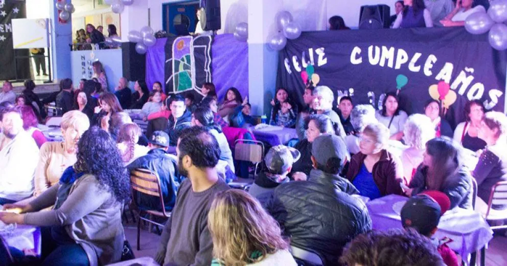 Espectacular festejo de los 30 años de la escuela de Nivel Medio para Trabajadores
