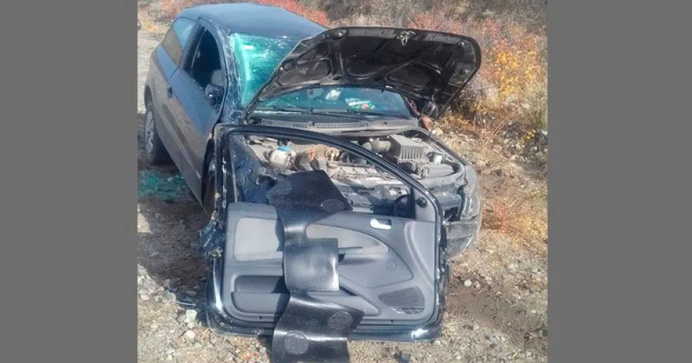Mujer herida en un Vuelco en ruta 40