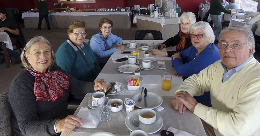 Se recibieron en 1954 y luego de 64 años están en Bariloche de Viaje de Egresados