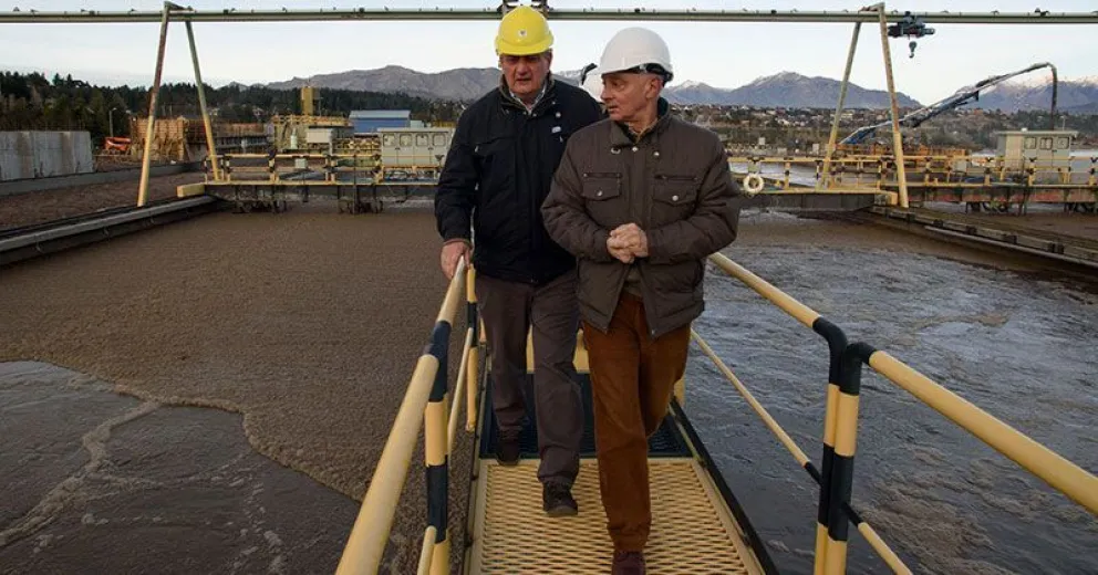 Gennuso recorrió la obra de la nueva planta depuradora