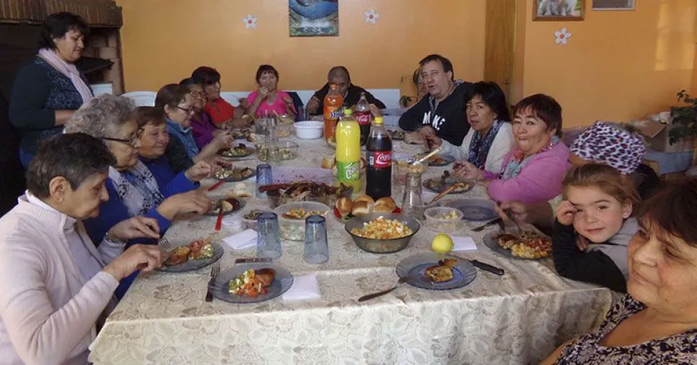 El Centro de Abuelos El Pinar realizó encuentro para resaltar la amistad y el compañerismo