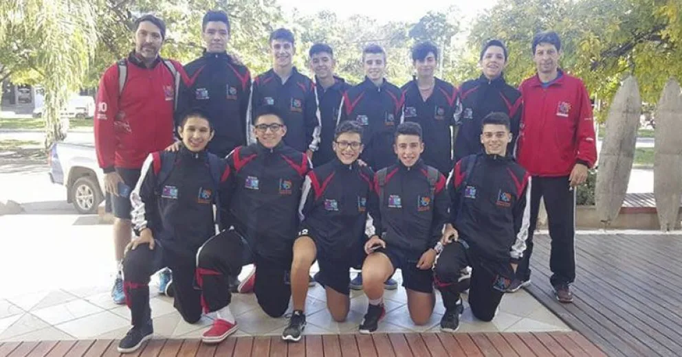 La selección rionegrina de vóley disputa certamen nacional en Chaco