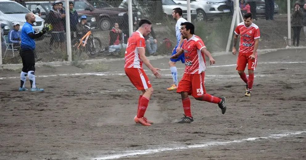 El fútbol continúa con la Copa Bariloche