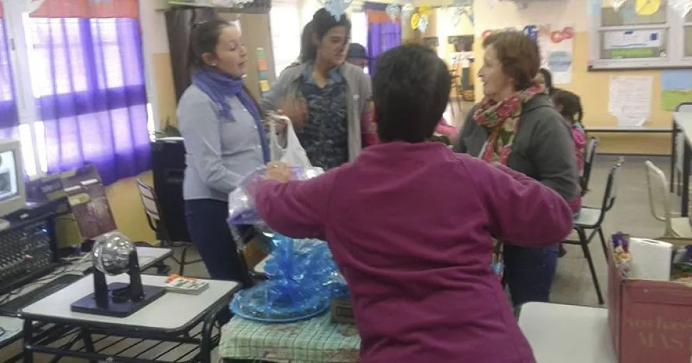 En la escuela de Fitamiche se escuchó “Viva la Patria”