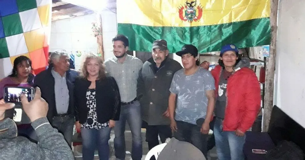 Residentes en Bariloche intentan revitalizar el Centro Cultural Boliviano