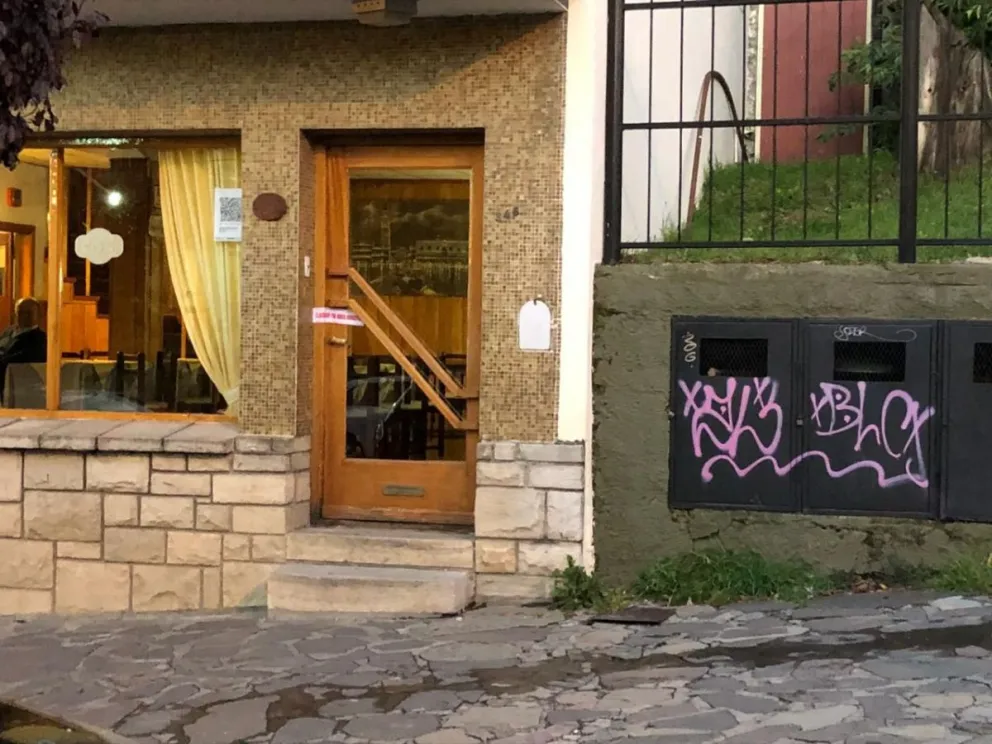 Hotelero desafió la clausura que dispuso el municipio y siguió funcionando de manera irregular