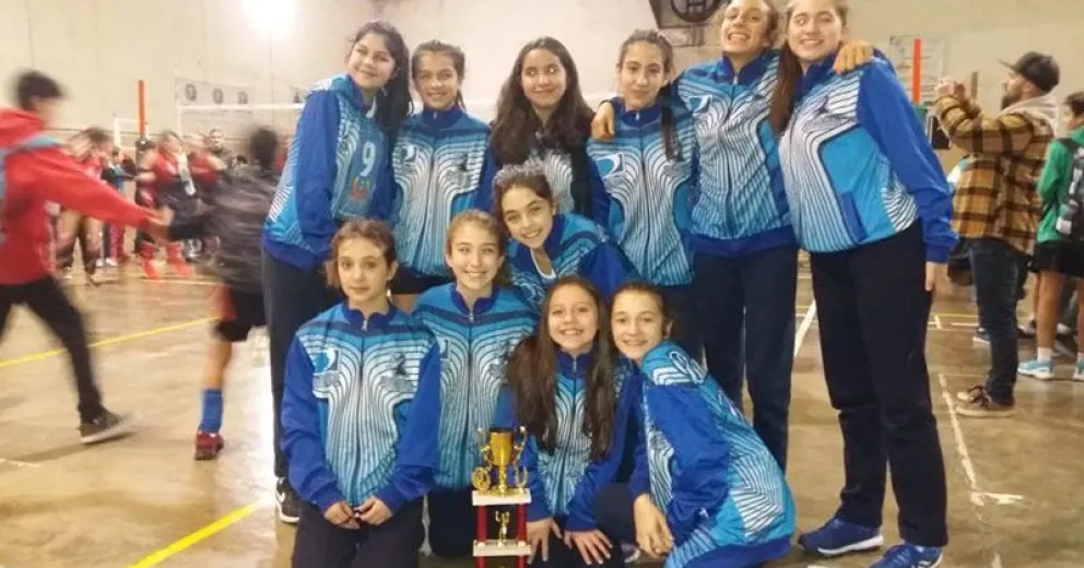 Gran desempeño del equipo femenino Sub13 del Don Bosco en Cipolletti